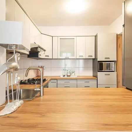 Sunny Apartment, Monte Cassino 公寓 索波特