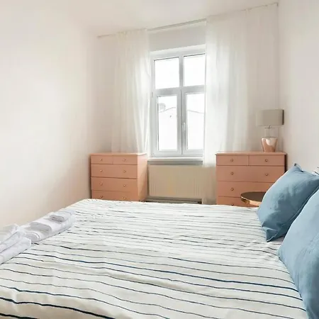 Sunny Apartment, Monte Cassino דירה *